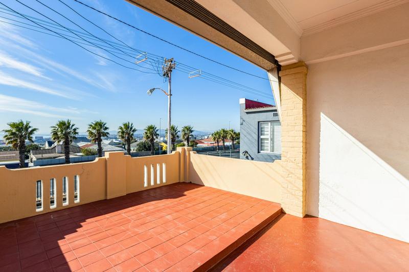 2 Bedroom Property for Sale in University Estate Western Cape